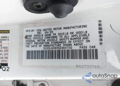 2005 Pontiac Vibe z USA, uszkodzony, nr VIN 5Y2SL63835Z464732